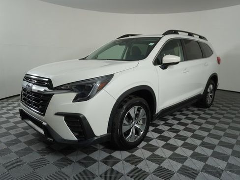 Certified 2024 Subaru Ascent Premium w/ Convenience Package image 3