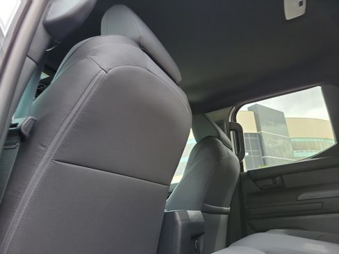 Used 2025 Toyota Tacoma SR5 RWD image 11