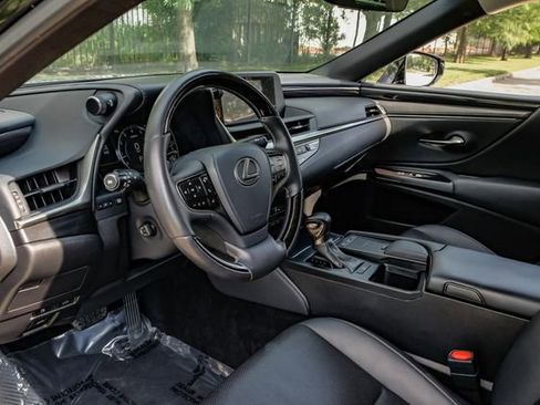 Used 2020 Lexus ES 350 w/ Premium Package FWD image 4