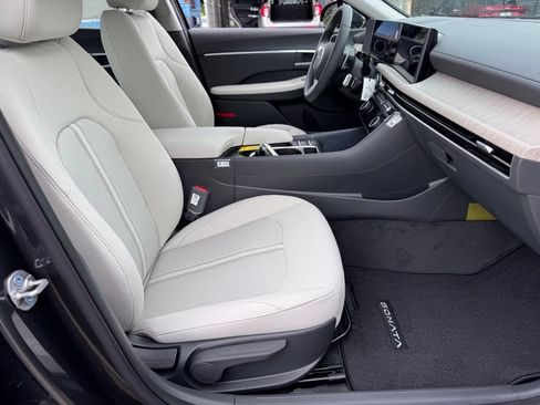 New 2026 Hyundai Sonata SEL FWD image 18