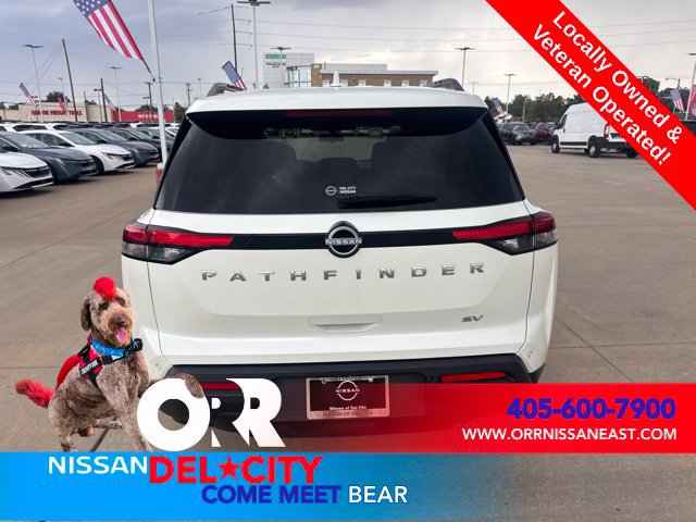 Used 2024 Nissan Pathfinder SV FWD image 4