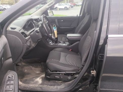 Used 2017 Chevrolet Traverse LT AWD/4WD image 8