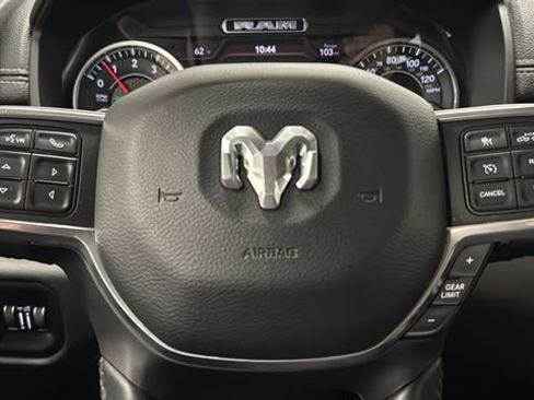 Used 2019 RAM 2500 Laramie AWD/4WD image 15