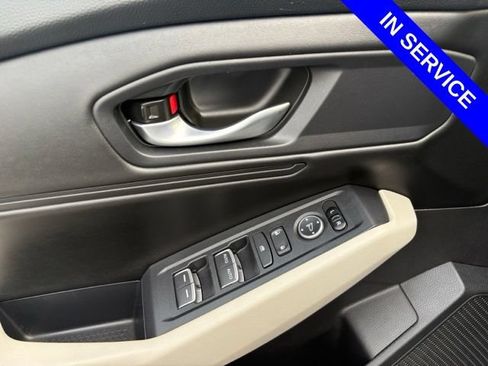 Used 2025 Honda Accord SE image 26