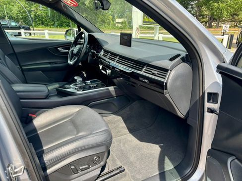 Used 2019 Audi Q7 3.0T Prestige w/ Prestige Package AWD/4WD image 13