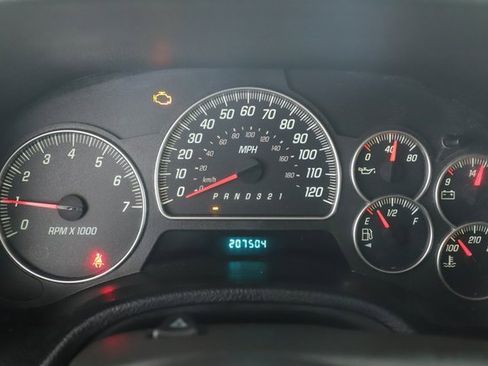 Used 2007 GMC Envoy SLE image 21