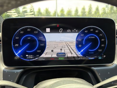 Used 2022 Mercedes-Benz EQS 450+ Sedan image 21