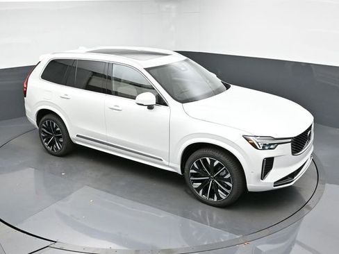 New 2026 Volvo XC90 B6 Ultra w/ Protection Package image 46