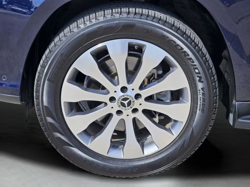 Used 2019 Mercedes-Benz GLS 450 4MATIC image 11