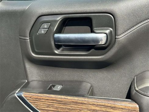 Used 2019 Chevrolet Silverado 1500 High Country image 24