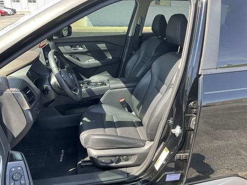 Certified 2023 Nissan Rogue SV w/ SV Premium B Package AWD/4WD image 11