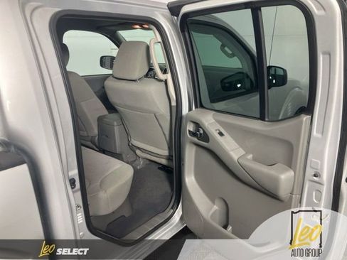 Used 2019 Nissan Frontier SV image 20