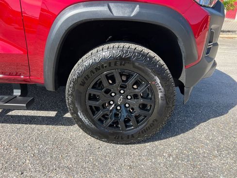 Used 2026 Chevrolet Colorado Trail Boss image 25