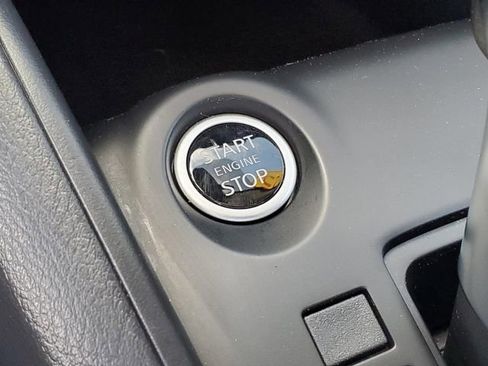 Certified 2025 Nissan Kicks Play S FWD image 22