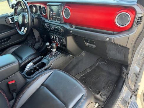 Used 2020 Jeep Gladiator Rubicon image 10