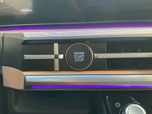 Used 2025 Hyundai Santa Fe Limited image 26