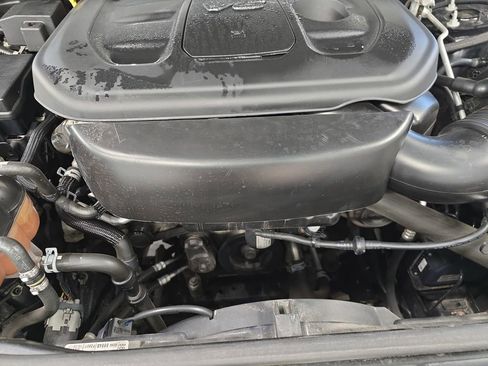 Used 2019 Jeep Grand Cherokee Altitude image 19