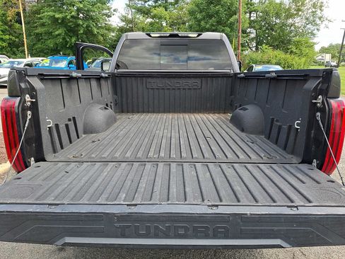 Used 2022 Toyota Tundra SR5 w/ SR5 Convenience Package AWD/4WD image 26