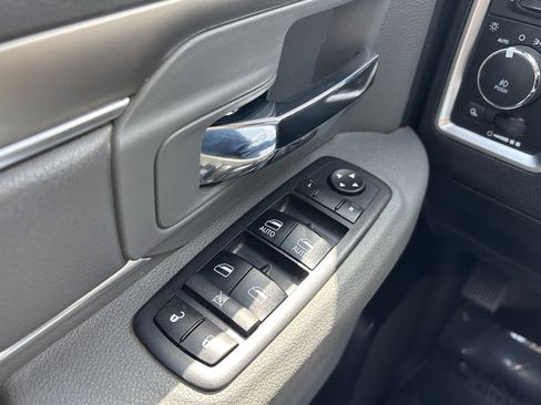 Used 2017 RAM 1500 Big Horn AWD/4WD image 31