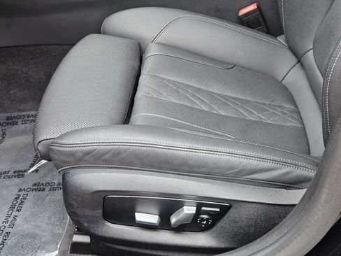 Used 2021 BMW 530i w/ Convenience Package image 26