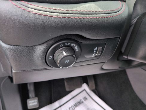 Used 2022 Dodge Durango R/T AWD/4WD image 18