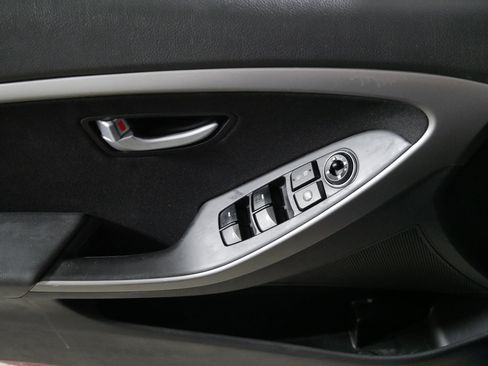Used 2013 Hyundai Elantra GT image 19