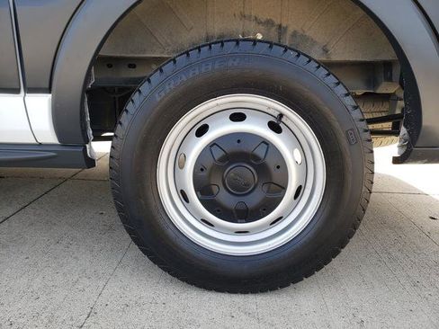 Used 2015 Ford Transit 150 T-150 130 Low Rf 8600 GVWR Sl image 27