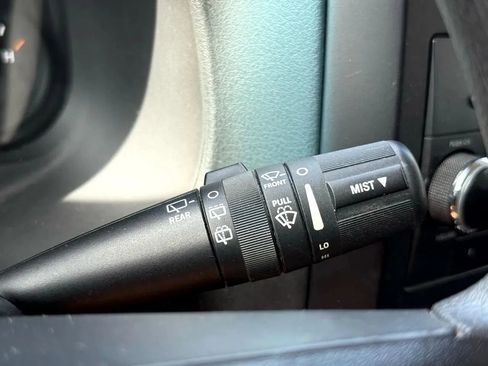 Used 2017 Jeep Patriot Sport image 18