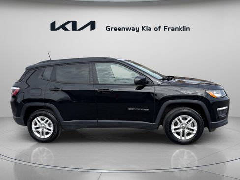 Used 2018 Jeep Compass Sport w/ Tech Group image 7