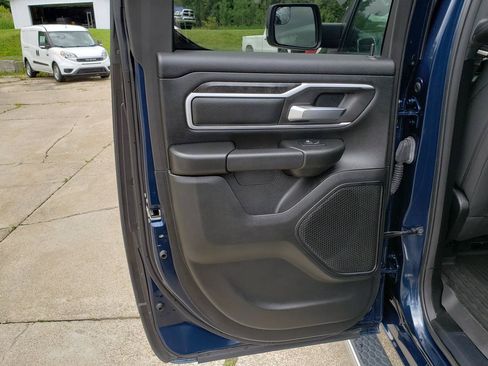 Used 2022 RAM 1500 Big Horn AWD/4WD image 16