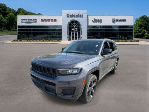 Used 2023 Jeep Grand Cherokee L Laredo AWD/4WD image 2