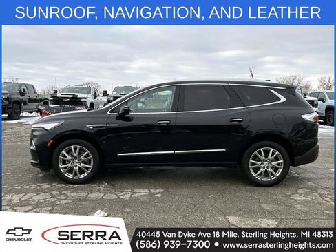 Used 2023 Buick Enclave Essence w/ Experience Buick Package image 2