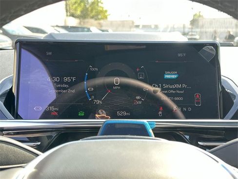 Used 2025 GMC Sierra EV Denali image 10