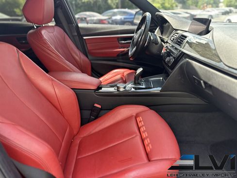 Used 2018 BMW 340i xDrive Sedan AWD/4WD image 20