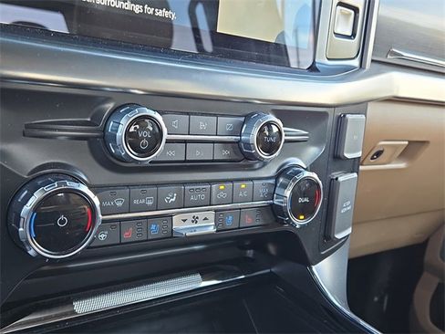 Used 2022 Ford F150 Lariat w/ Equipment Group 502A High image 16