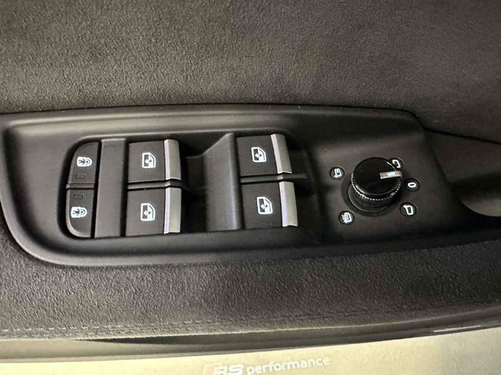 Used 2026 Audi RS Q8 performance AWD/4WD image 21
