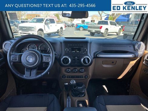 Used 2015 Jeep Wrangler Unlimited Sahara w/ Dual Top Group image 7