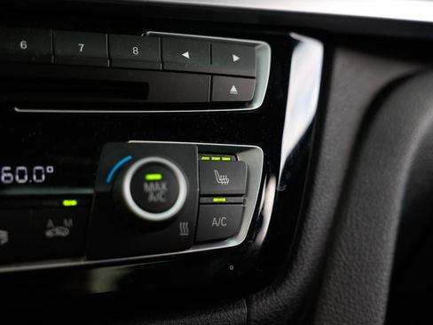 Used 2017 BMW 340i xDrive Sedan image 41