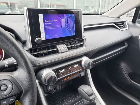 Used 2024 Toyota RAV4 LE image 23