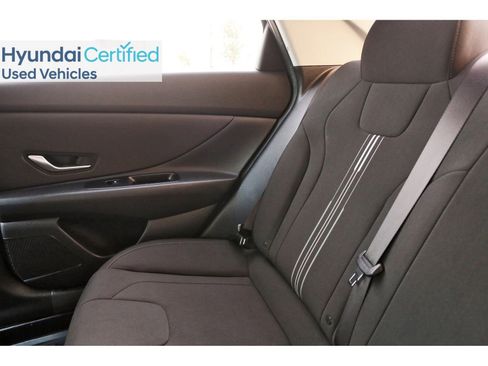 Certified 2022 Hyundai Elantra SEL w/ Convenience Package FWD image 14