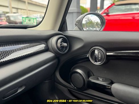 Used 2018 MINI Cooper S FWD image 16