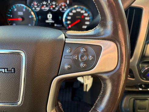 Used 2018 GMC Sierra 2500 Denali image 18