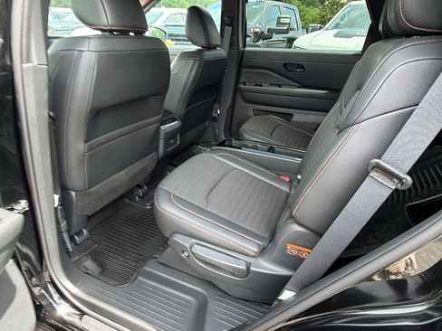 Used 2024 Nissan Pathfinder Rock Creek AWD/4WD image 20