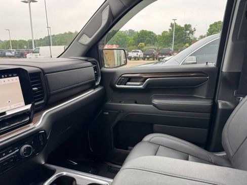 Used 2024 Chevrolet Silverado 1500 RST AWD/4WD image 20