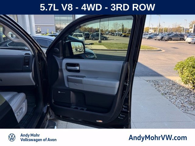 Used 2017 Toyota Sequoia Limited w/ Safety & Convenience Package AWD/4WD image 15