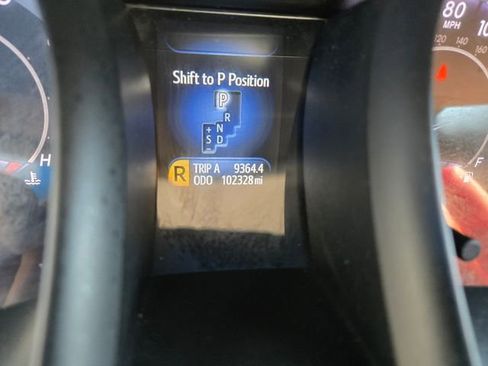 Used 2015 Toyota Avalon XLE FWD image 3
