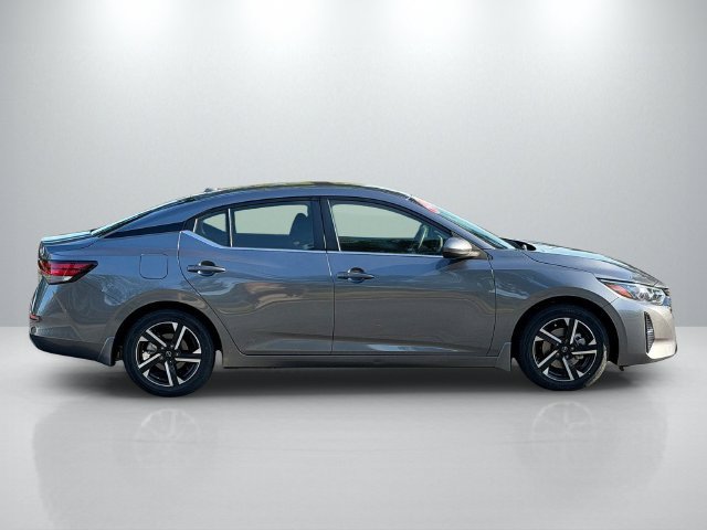 Used 2024 Nissan Sentra SV FWD image 13