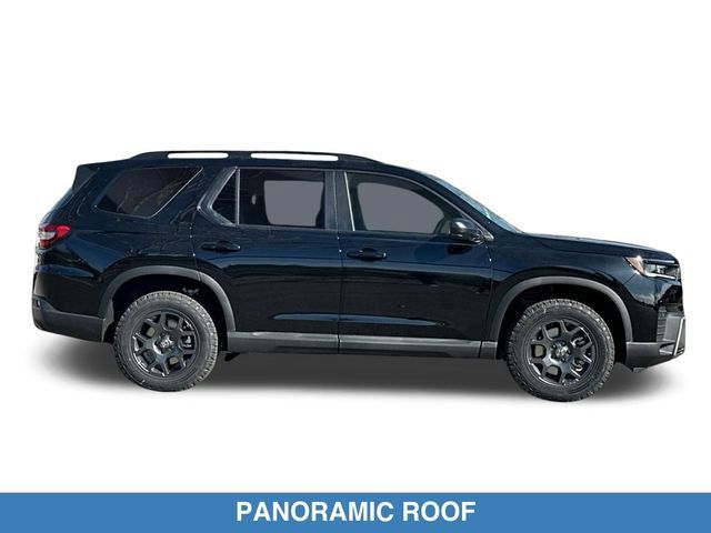 New 2026 Honda Pilot TrailSport image 4