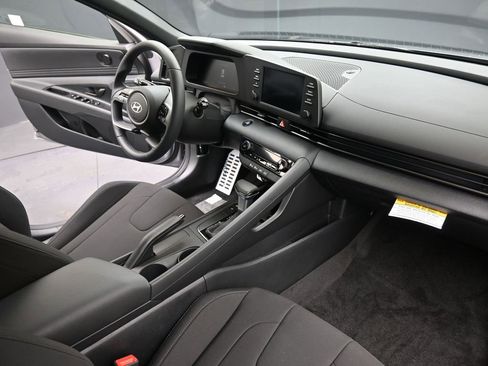 New 2026 Hyundai Elantra Sport image 13
