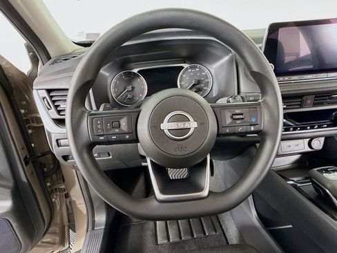 Certified 2024 Nissan Rogue SV image 11